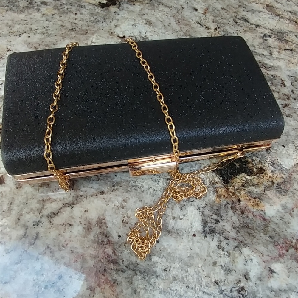 Purse - Picture 4 of 8